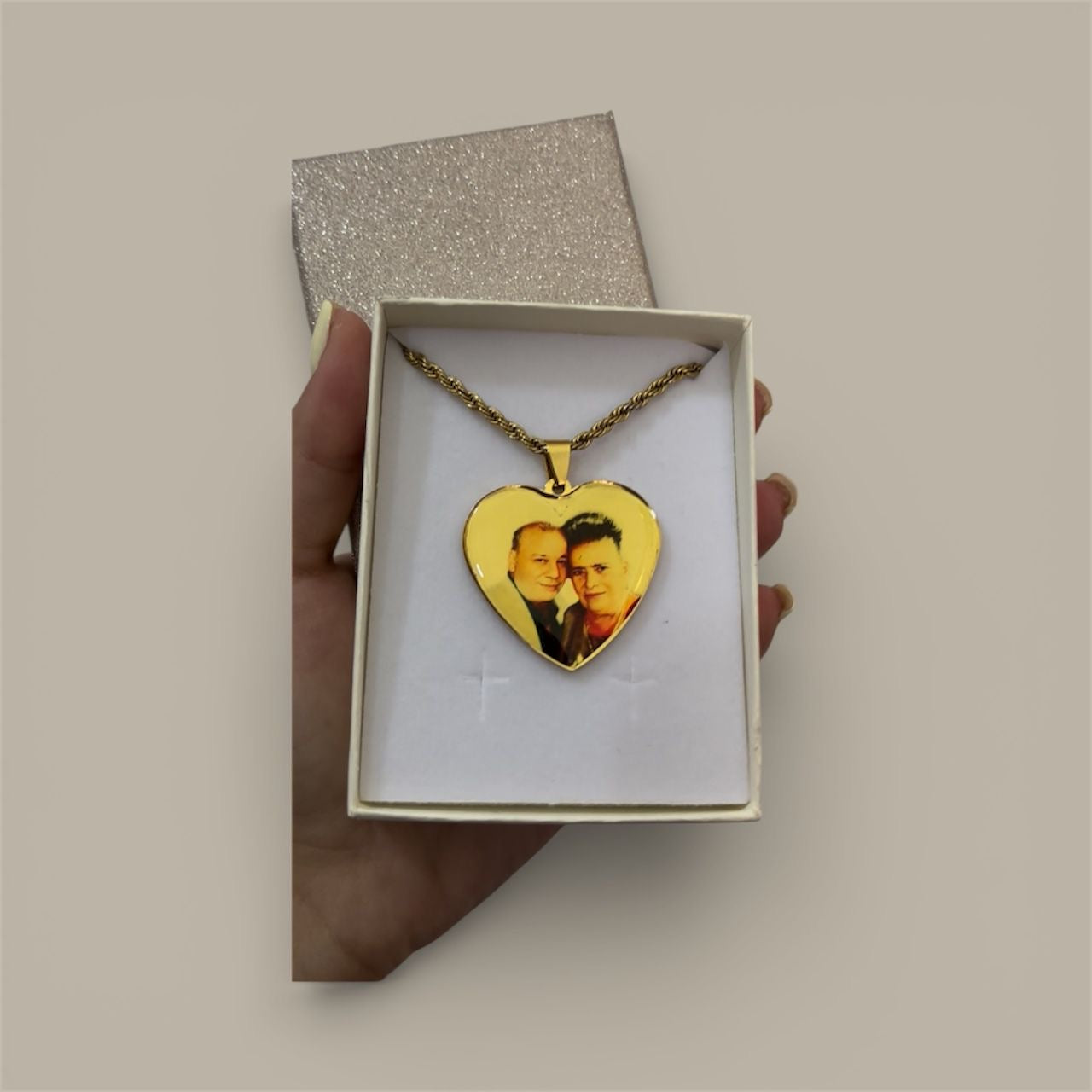 Collana con foto in resina cuore